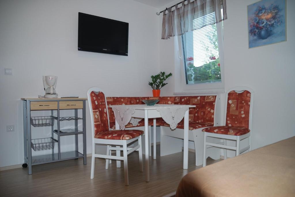 Rooms-Apartments Stojanovic Bled Room photo